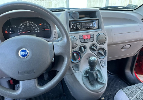 Fiat Panda cena 10990 przebieg: 148518, rok produkcji 2006 z Poznań małe 121